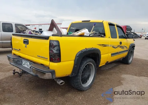 2003 Chevrolet Silverado 1500 Ls z USA, uszkodzony, nr VIN 1GCEK19V03Z312078